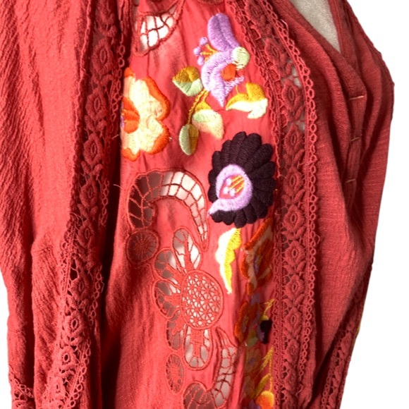 FINAL SALE Free People Serafina Sangria Floral Embroidered Crochet Boho Top M - Picture 7 of 11